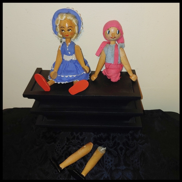 Two Vintage Polish Wooden Peg Dolls - Picture 3 of 7